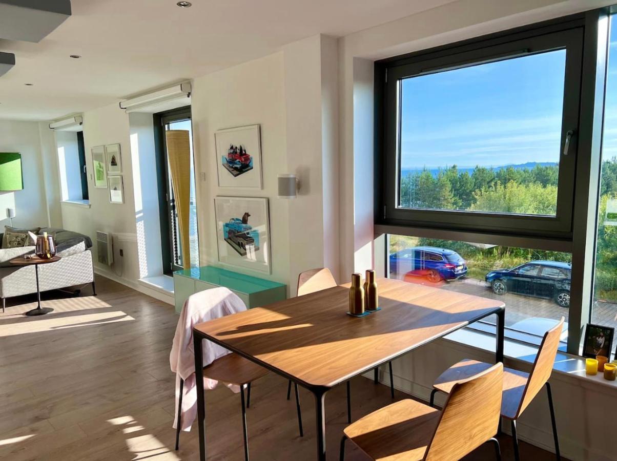 Beautiful Modern Sea-Side Apartment In The City EDI Eksteriør billede