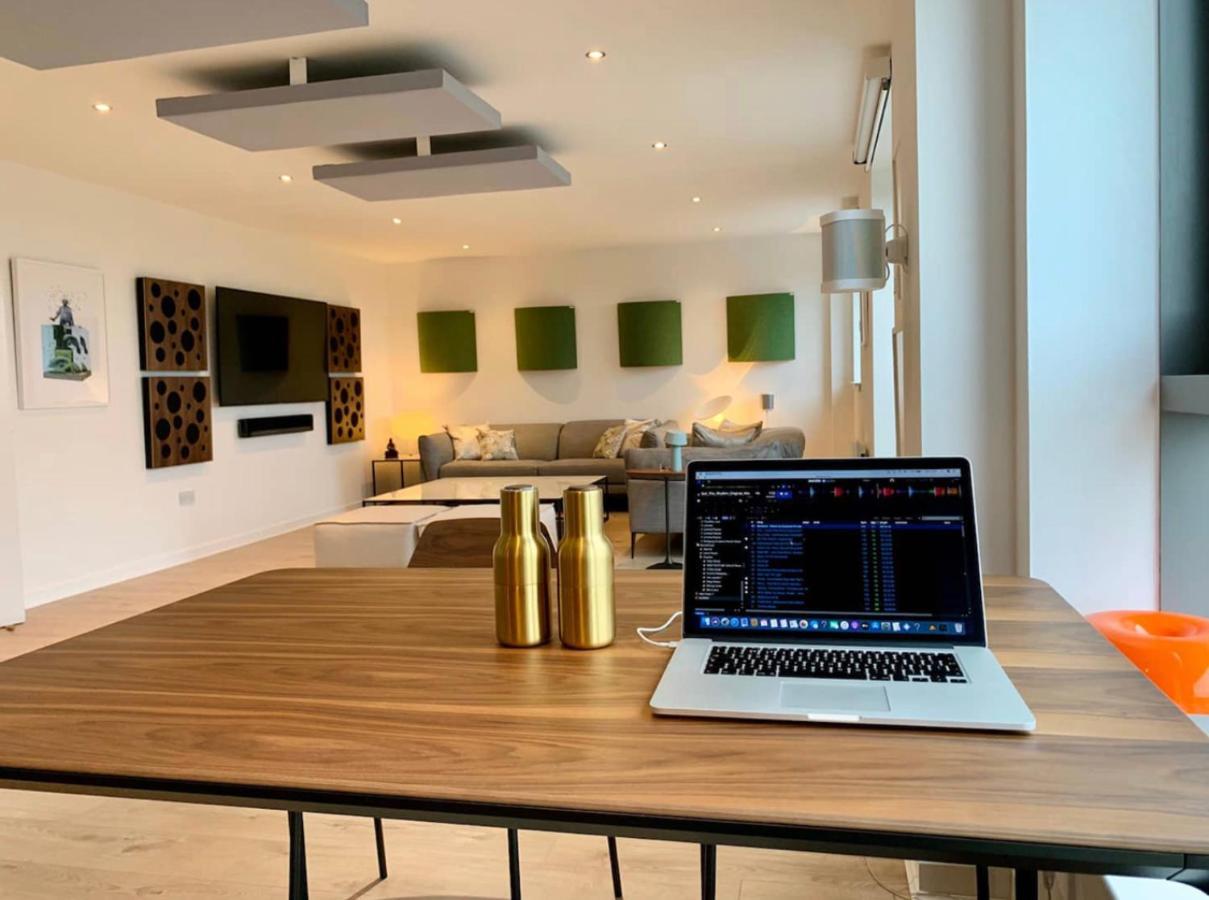 Beautiful Modern Sea-Side Apartment In The City EDI Eksteriør billede