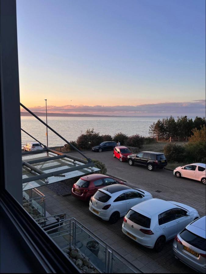Beautiful Modern Sea-Side Apartment In The City EDI Eksteriør billede