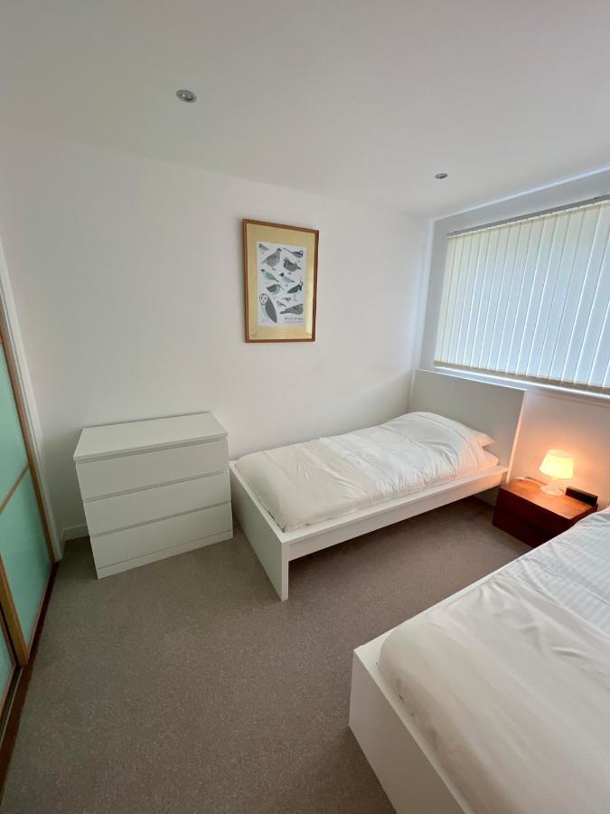 Beautiful Modern Sea-Side Apartment In The City EDI Eksteriør billede